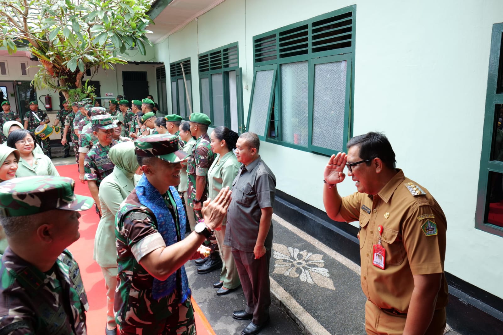 Jalin Silaturahmi, Bupati Tabanan Sambut Kedatangan Pangdam IX Udayana (4) (1)
