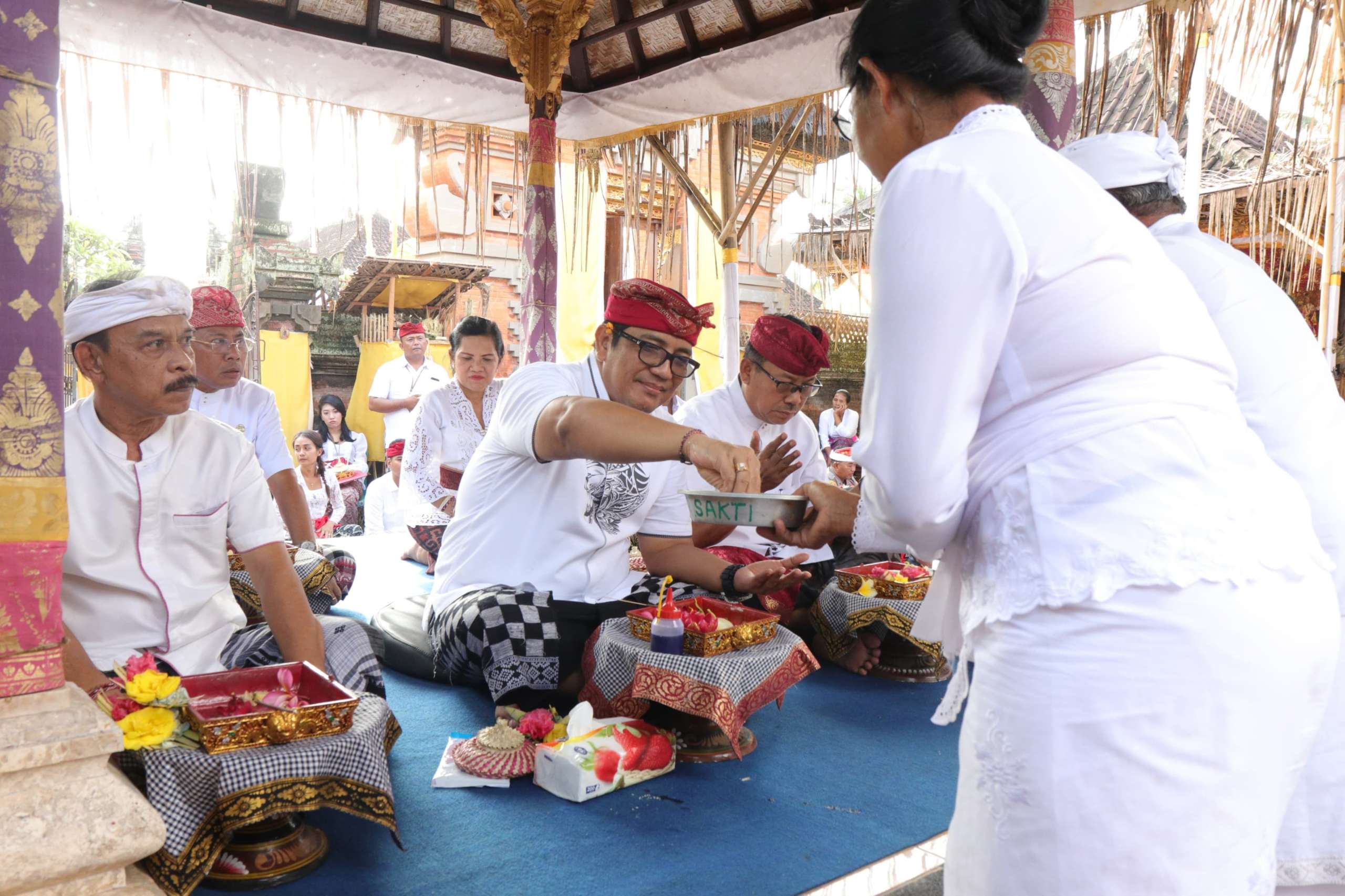 Bupati Sanjaya Hadiri Rangkaian Karya Ngenteg Linggih Krama Banjar Kekeran, Selanbawak, Marga (3)