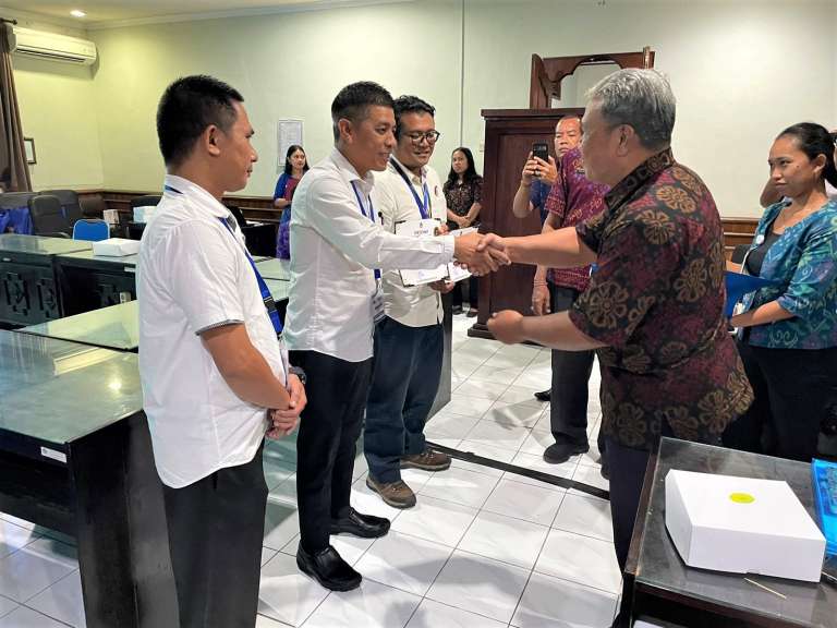 Wakil Dinas Perhubungan Badung Raih Juara di Pemilihan Abdi Yasa Teladan 2024