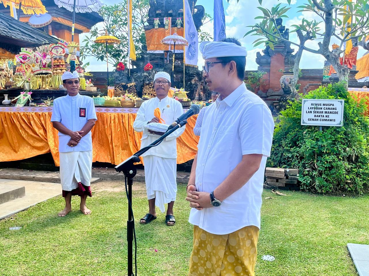 Hari Saraswati (3)