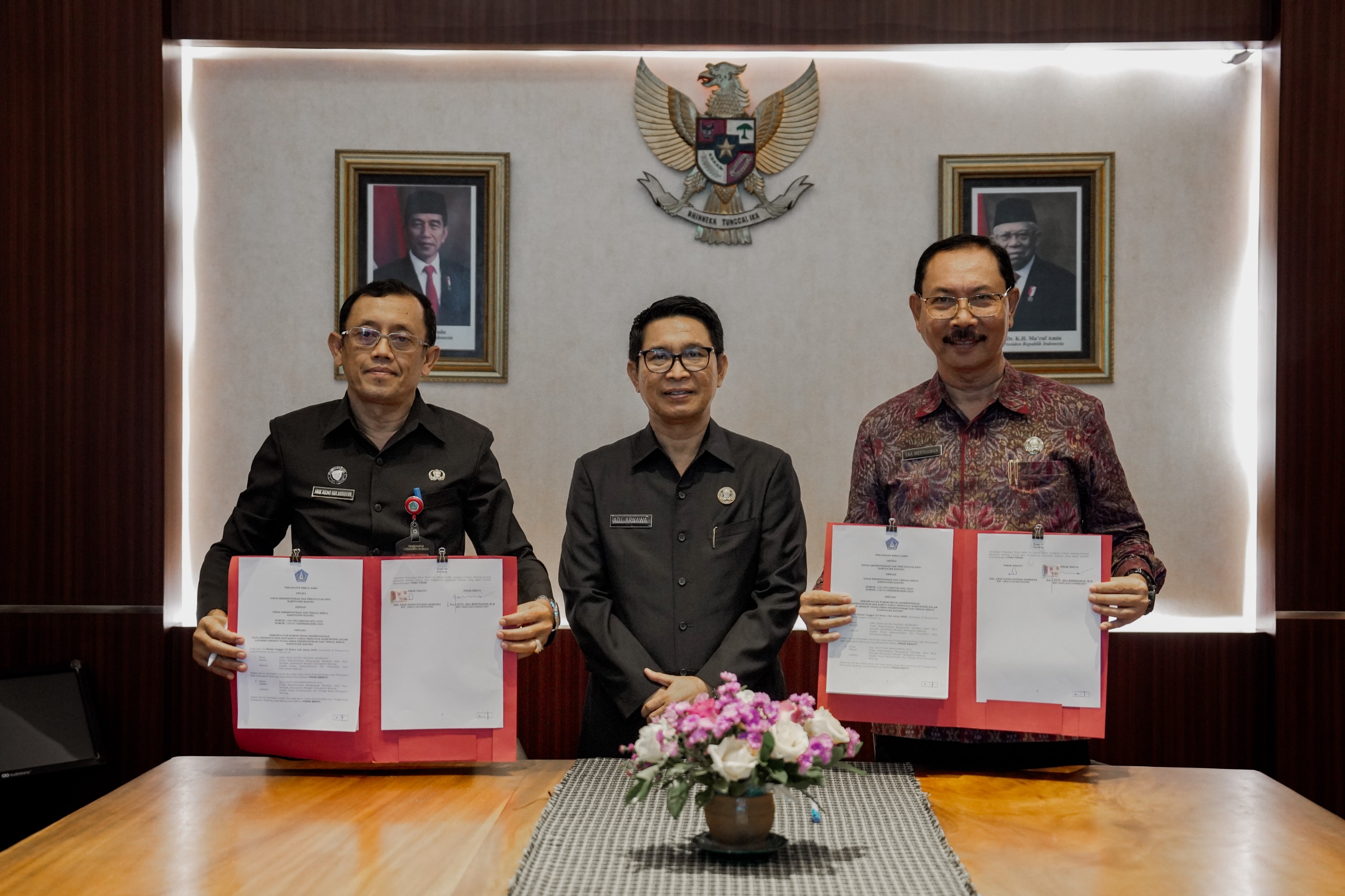 penyerahan dan penandatanganan (6)
