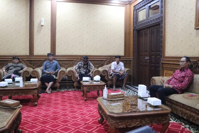 Audiensi Perbekel Bongkasa (2)