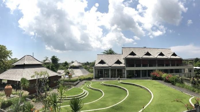 Merangkai-Cerita-Bersama-Jimbaran-Hijau-dengan-Melamar-5-Posisi-Full-Time-Ini--master-540121658