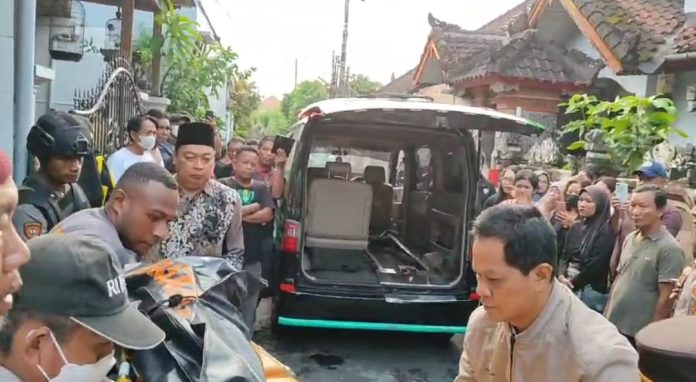 b319e97b-fb9b-45a6-b9fa-c1c5f467a2f5