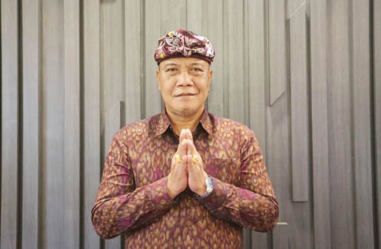 DPRD Klungkung Sahkan Perda Penataan Toko Swalayan: Upaya Lindungi Pasar Tradisional