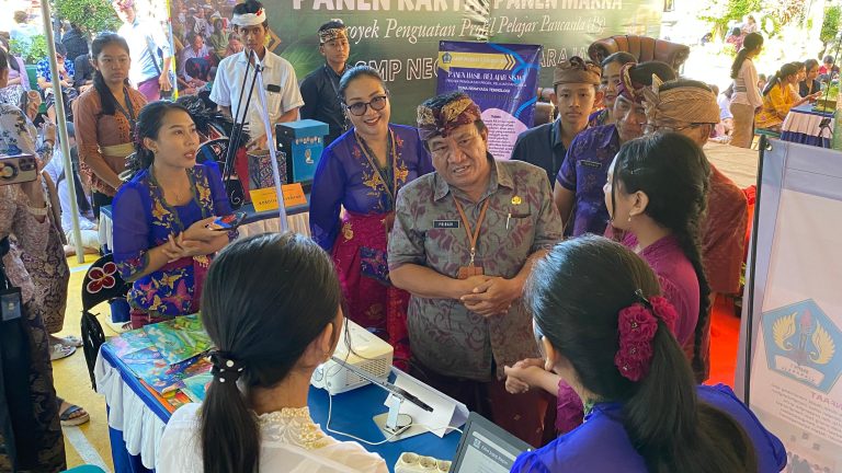 SMPN 1 Singaraja Pamerkan Karya Proyek Penguatan Profil Pelajar Pancasila Siswa