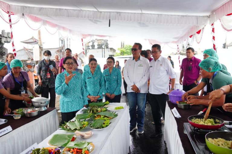 TP PKK Diminta Guyub Sosialisasikan Pengelolaan Sampah Berbasis Sumber