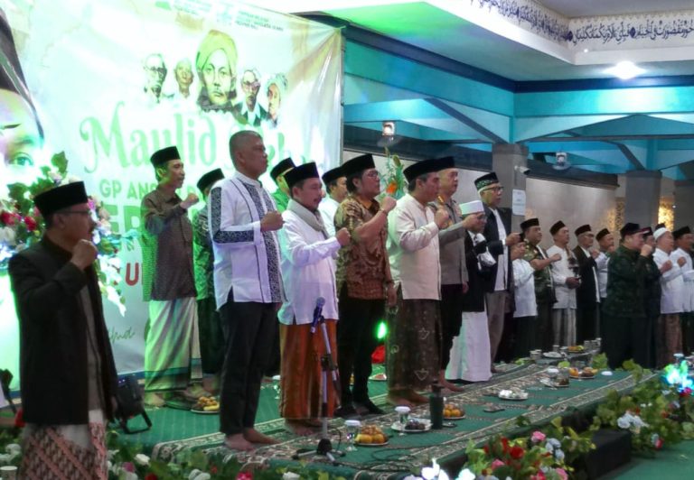 Hadiri Maulid Nabi, Wagub Giri Prasta Gaungkan Empat Pilar Kebangsaan di Masjid Al-Ihsaan