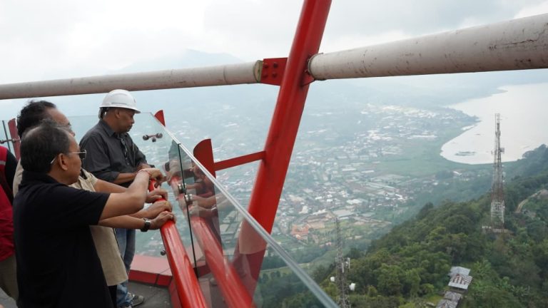 Gubernur Koster Tinjau Progres Pembangunan Tahap Kedua Turyapada Tower, Sebut Ikon Wisata Baru Bali Utara Segera Beroperasi 2026