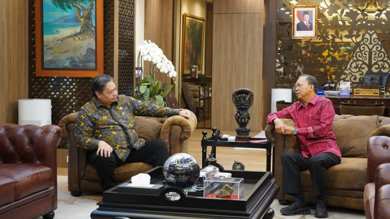 Menko Airlangga Hartarto Apresiasi Upaya Cepat Koster Tangani Banjir dan Korban, Siap Dukung Pembangunan Bali