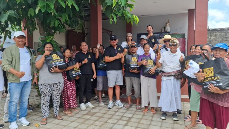Himperra Bali Salurkan Bansos untuk Warga Terdampak Banjir, Dorong Pemda Tegakkan Aturan Jalur Hijau
