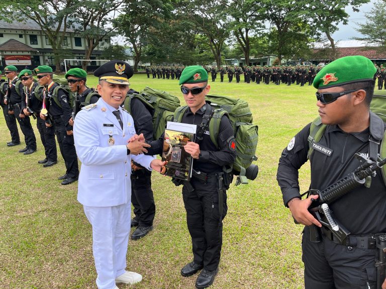Wabup Ipat Sambut Kedatangan Satgas Yonif 741 Garuda Nusantara Purna Tugas dari Pamtas RI-RDTL
