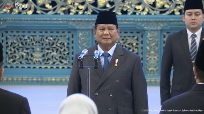 presiden-prabowo-subianto-saat-melantik-menteri-dan-wamen-kabinet-merah-putih-sisa-masa-jabatan-2024-2029-1792025-1758096835015_169