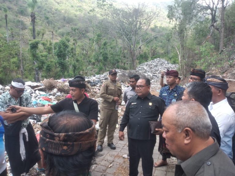 DPRD Karangasem Soroti Pengelolaan Sampah di Purwakerti, Mesin Sampah Rusak, Truk Sampah Mangkrak