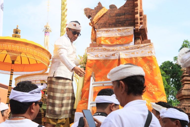 Walikota Jaya Negara Hadiri Upacara Pamelaspasan Situs Kertalangu Momentum Pelestarian Warisan Leluhur dan Penguatan Nilai Kearifan Lokal