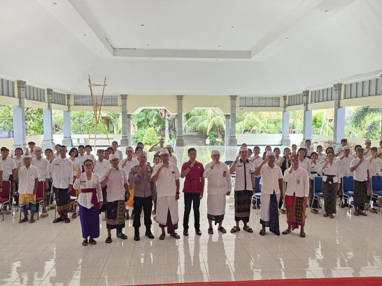 Tangkal Narkoba, Kesbangpol Buleleng Perkuat Wawasan Kebangsaan Pelajar