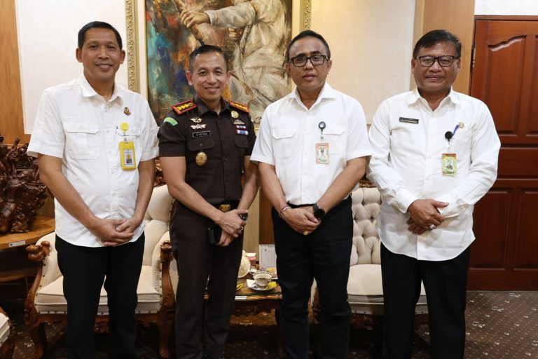 Jaya Negara Terima Kajari Denpasar, Ucapkan Terima Kasih Atas Dedikasi dan Kolaborasi Dalam Pembangunan Kota Denpasar