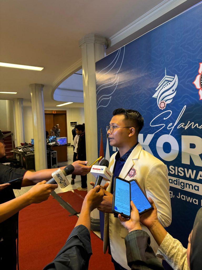 Ada Oknum Berniat Suap Presiden 16,5 T, KMHDI: Marwah Bangsa Jangan Hanya Jadi Gimmick