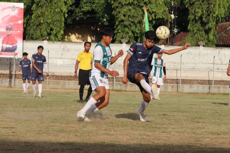 Satria Muda Pengulon Bertengger Di Puncak Klasemen Liga 1 PSSI Buleleng Libas Putra Kubutambahan 2-0