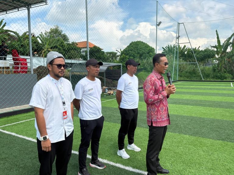 Turnamen Mini Soccer Antar OPD Pemkab Badung Tim Gabungan Disdikpora, Disbud, Dispar Raih Juara I