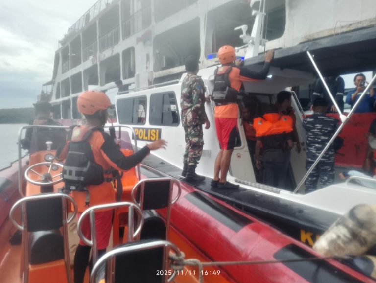 Kapal Ro-Ro Rute Ketapang–Gilimanuk Kandas