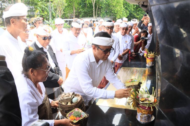 Walikota Jaya Negara Resmikan Monumen Perjuangan Puputan Badung Diharapkan Menjadi Pusat Edukasi Sejarah dan Kebudayaan Masyarakat