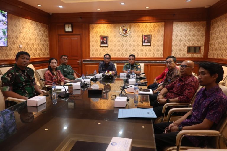 Wawali Arya Ikuti Rapat Evaluasi Percepatan Pembangunan Koperasi Merah Putih