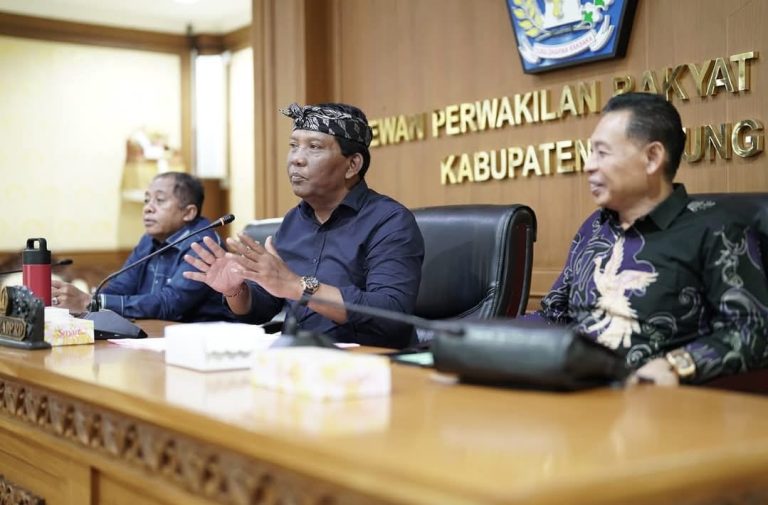 Ketua DPRD Badung Pimpin Rapat Koordinasi Persiapan Pembangunan Museum Perdamaian Bali di Kuta