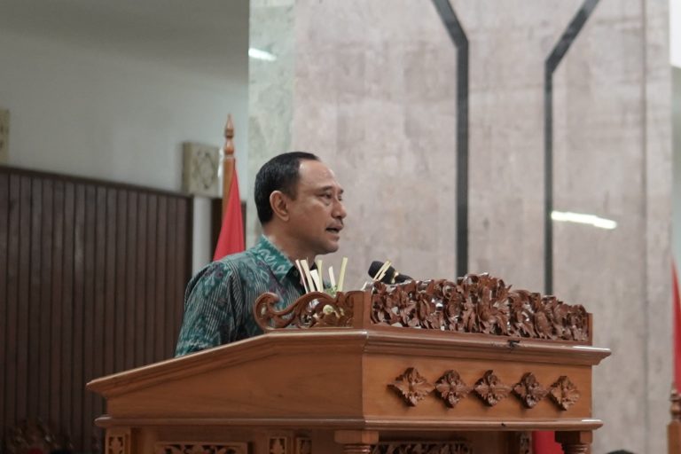Lima Fraksi DPRD Buleleng Sampaikan Pandangan Umum atas Ranperda Penanggulangan Kemiskinan