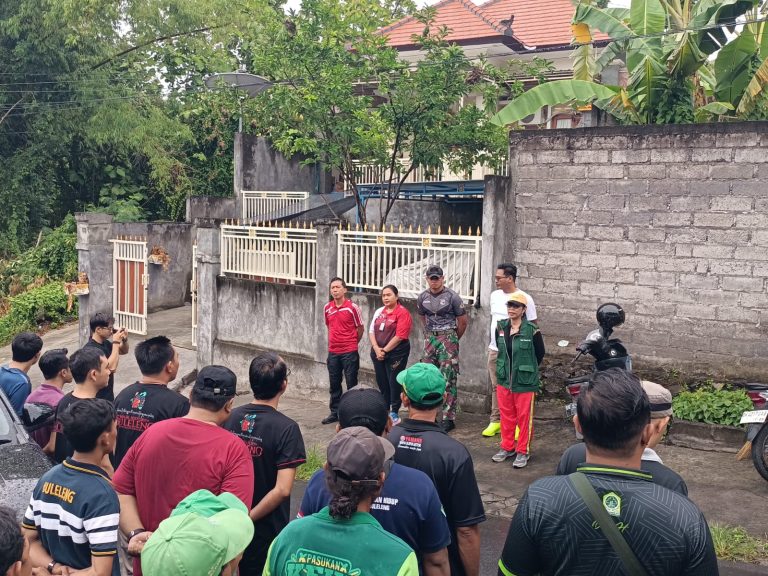 DLH Buleleng Gugah Dan Gaungkan Semangat Jaga Lingkungan Melalui Aksi Gotong Royong