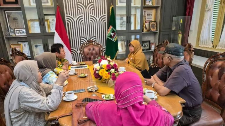 BRIN Paparkan Riset Strategis pada Gubernur Sumbar Mahyeldi untuk Dukung Pembangunan Daerah