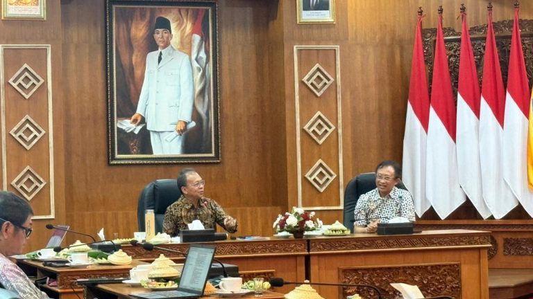 PLN Dukung Kebijakan Penggunaan Kendaraan Listrik di Bali, Gubernur Koster: Sejalan dengan Nangun Sat Kerthi Loka Bali