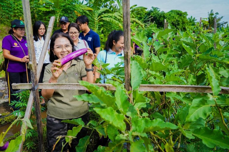 Temu Wirasa Bersama PKK dan Kader Posyandu Se-Desa Darmasaba
