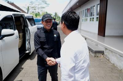 Bupati Badung Bersama Gubernur Bali Dampingi Menteri LH Tinjau TPS3R di Badung