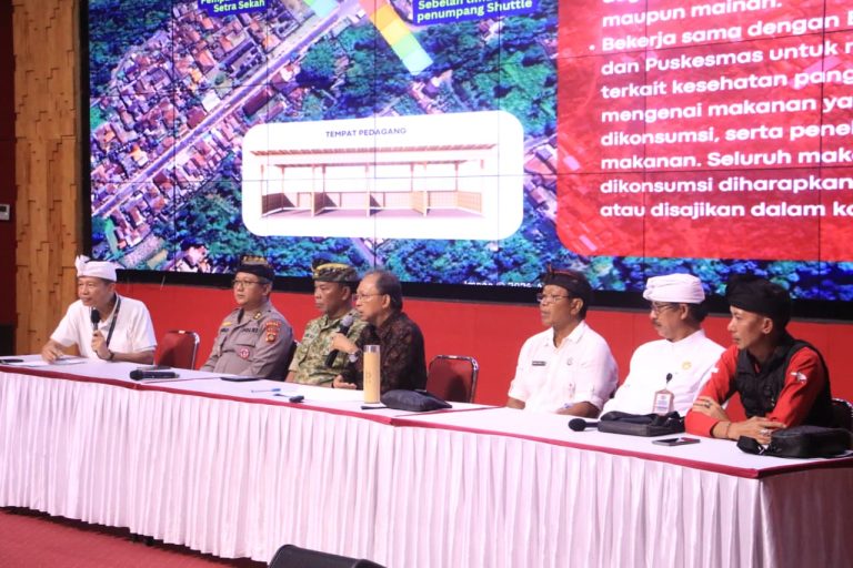 Gubernur Koster: Karya IBTK di Besakih harus Berjalan Tertib dan Khidmat