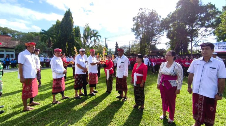 Peringati Hardiknas 2026, Bupati Bangli Tekankan Pentingnya Pembelajaran Mendalam dan Kesejahteraan Guru