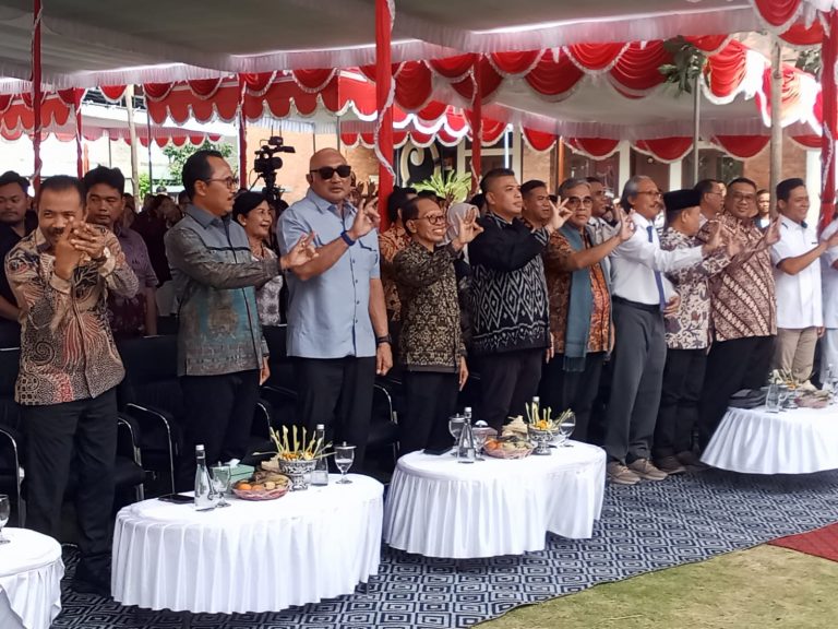 Ketua MPR RI Ahmad Muzani Beri Kuliah Umum Kebangsaan Di IMK Singaraja