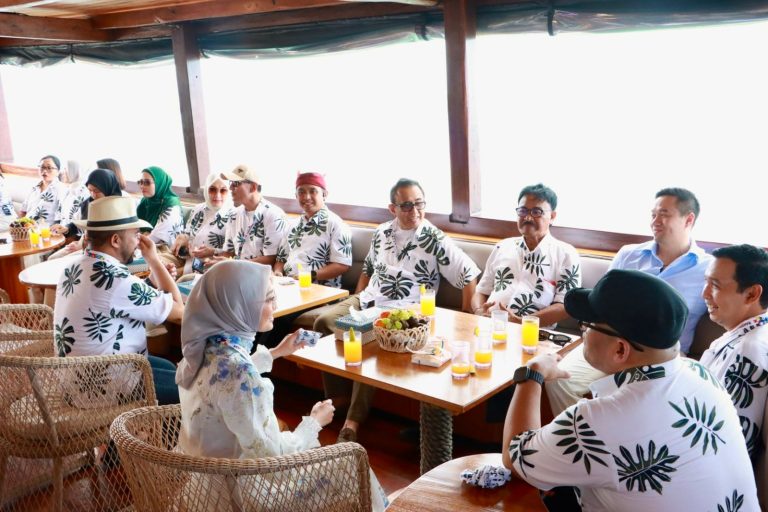Dihadapan Anggota Komwil IV APEKSI,  Walikota Jaya Negara Kenalkan Wisata Bahari Kota Denpasar