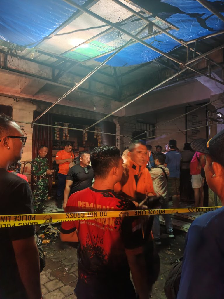 Toko di Pasar Ijogading Nyaris Ludes Terbakar