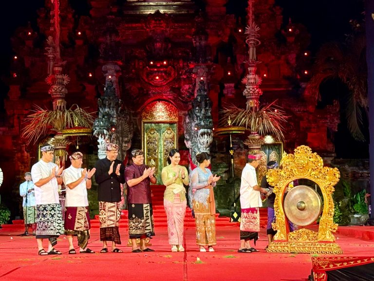 Gubernur Koster Resmi Buka PKB XLVIII, Diikuti 23 Ribu Seniman dan Ratusan Sekaa, IKM/UMKM Digratiskan