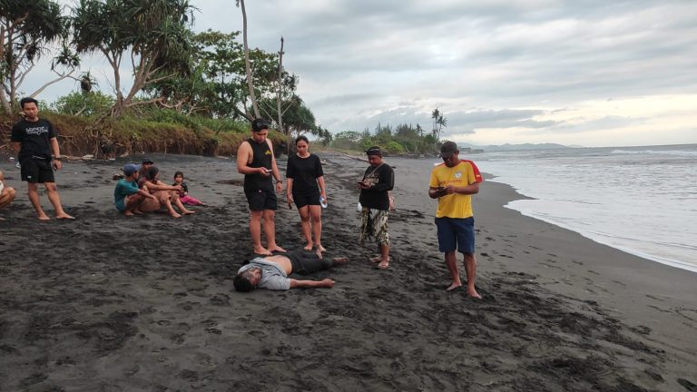 Pria Asal Keramas Blahbatuh Ditemukan Meninggal Saat Joging di Pantai Pering Gianyar