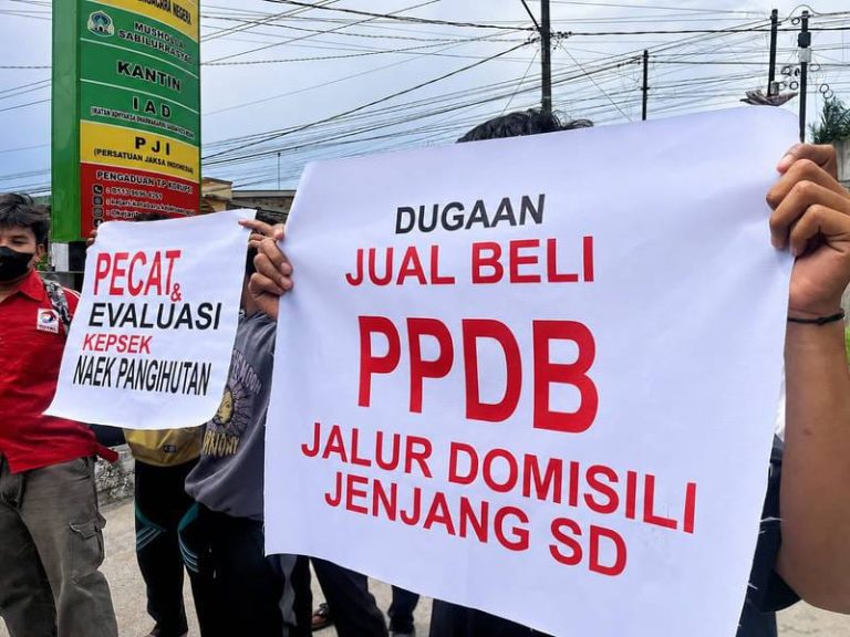 PPDB Panas, APDESU Geruduk Kantor Bupati dan Kejari Batu Bara
