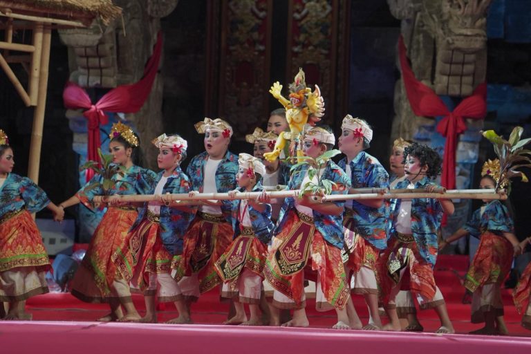 Disambut Antusias Penonton, Gong Kebyar Anak-anak Duta Badung Tampilkan Tabuh dan Tari Kreasi serta Dolanan