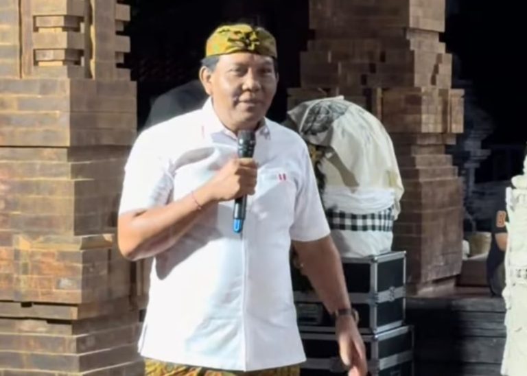 Ketua DPRD Bersama Ketua Komisi IV DPRD Badung Hadiri Gladi Bersih Rekonstruksi Gamelan Tua PKB 2026