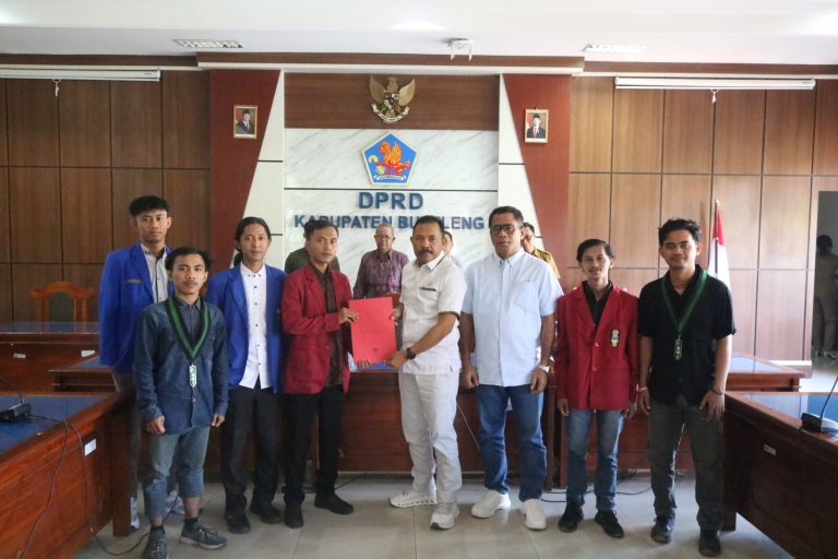 Sikapi Isu Pembangunan Bandara Bali Utara, Pimpinan DPRD Buleleng Terima Audiensi Aliansi Mahasiswa Cipayung Plus