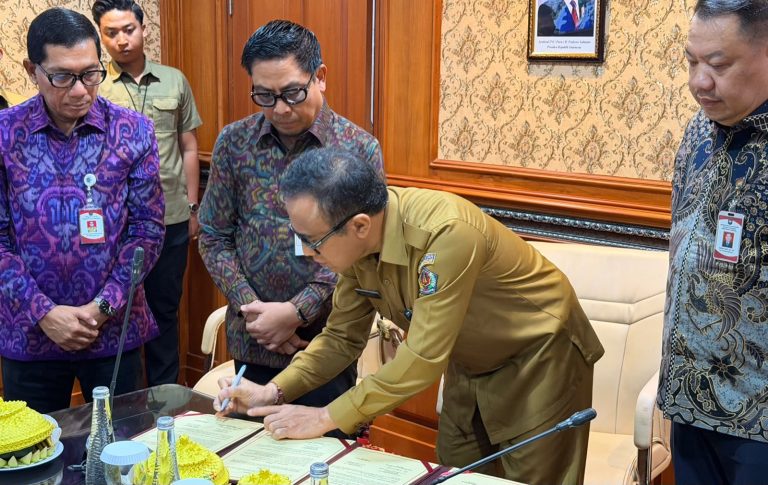 Buka Peluang Kolaborasi di Berbagai Bidang Walikota Jaya Negara Tanda Tangani Perjanjian MoU Sister City Dengan Kota Piraeus