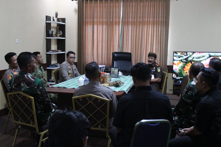 Silaturahmi Kapolres Dan Dandim 1609/Buleleng Ke Kejaksaan Negeri Buleleng, Perkuat Sinergi Menjaga Stabilitas Kamtibmas