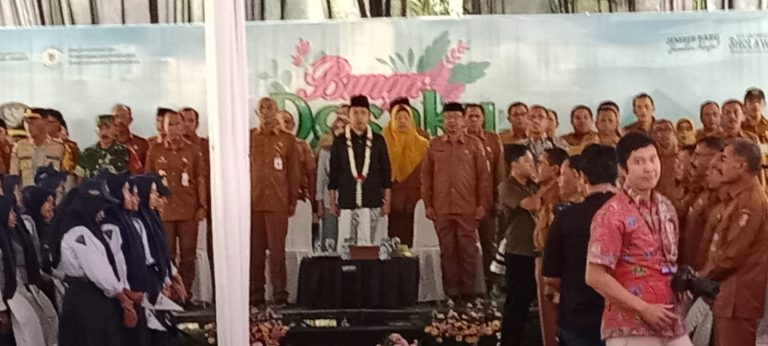 Temui Ratusan Pelajar Tanggul, Gus Fawait: Singapura Maju Karena SDM Berkualitas