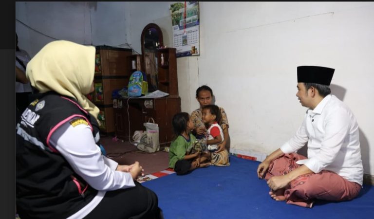 Wujudkan Asta Cita Presiden Prabowo, Gus Fawait Pimpin Langsung Layanan Homecare bagi Warga di Rowotamtu