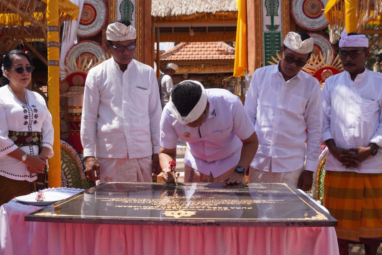 Karya Agung Ngenteg Linggih Desa Adat Ekasari Labdakarya, Bupati Kembang Puji Semangat Gotong Royong Krama